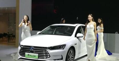第十届深圳国际车展开幕 新能源车抢眼